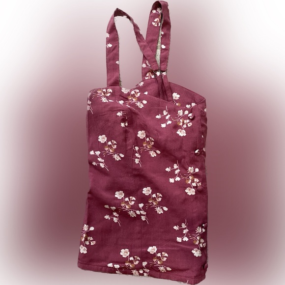 Abercrombie and Fitch red top size medium - Picture 5 of 5